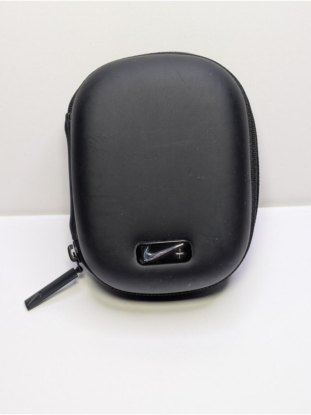 Genuine Nike+ SportBand Hard Shell Carry Travel Case Zip Storage Black